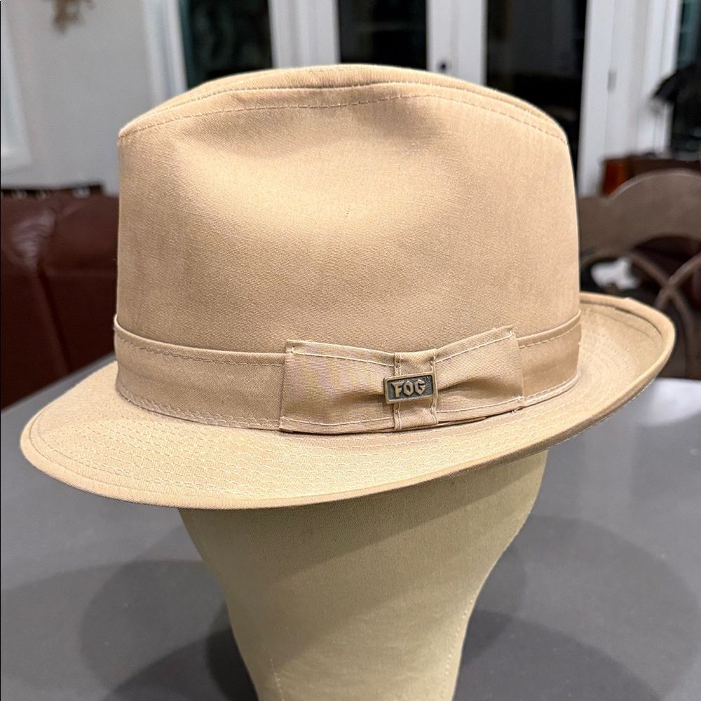 London Fog vintage Tan Fedora Hat with Logo sz 7 1/8